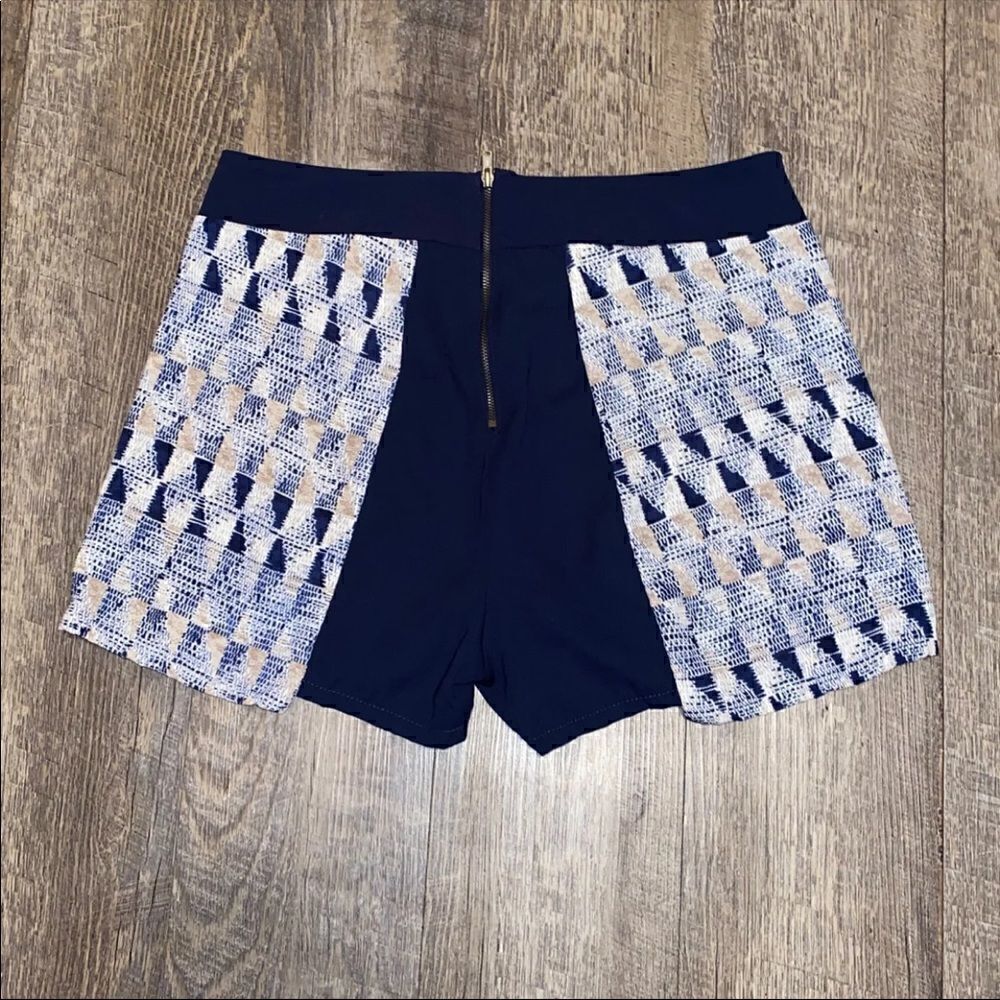 Paper Crane Shorts - Picture 3 of 3